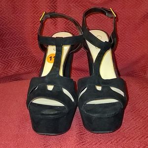 Jessica Simpson size 11 black chunky heel